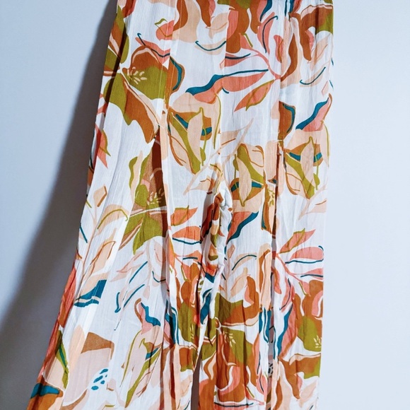Roxy - Floral Printed Slit Front Pants - Picture 4 of 6